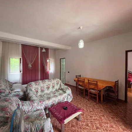 Holiday home Grandmas Garden House 8 Guests Garden And Grill Near Orikum And Dhermi